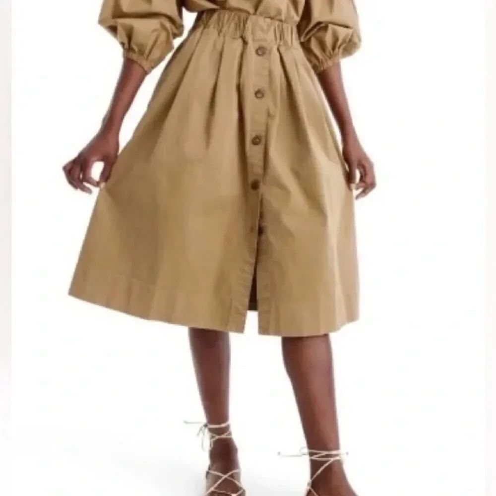 J Crew chino khaki pleated skirt size 6